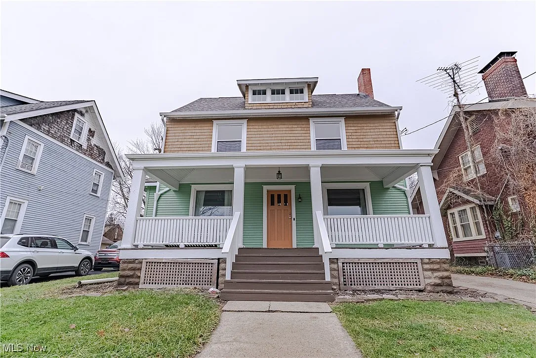 146 Bonnie Brae Ave NE photo 1