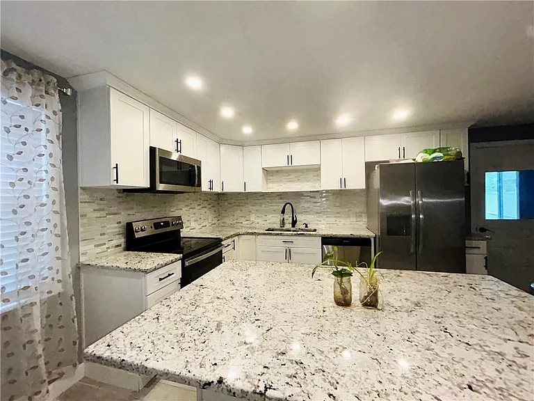 89 Rome Ave — Photo 2