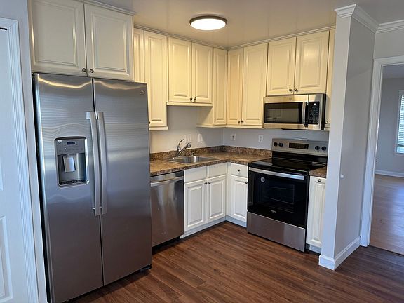 4th image of 622 Orangewood Dr