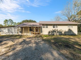 9920 Martin Young Rd, Moss Point, MS 39562