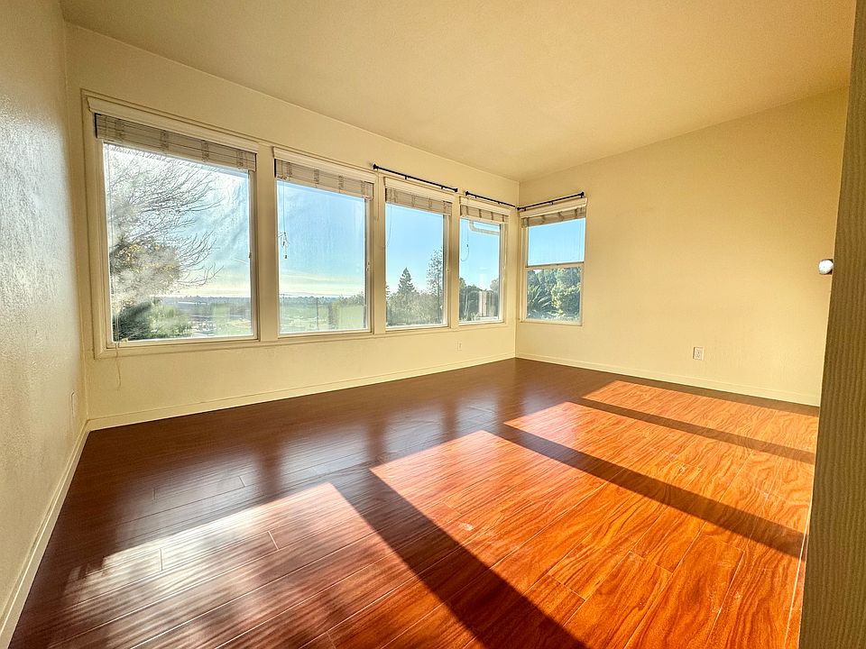 1st image of 16238 Lindview Dr #1