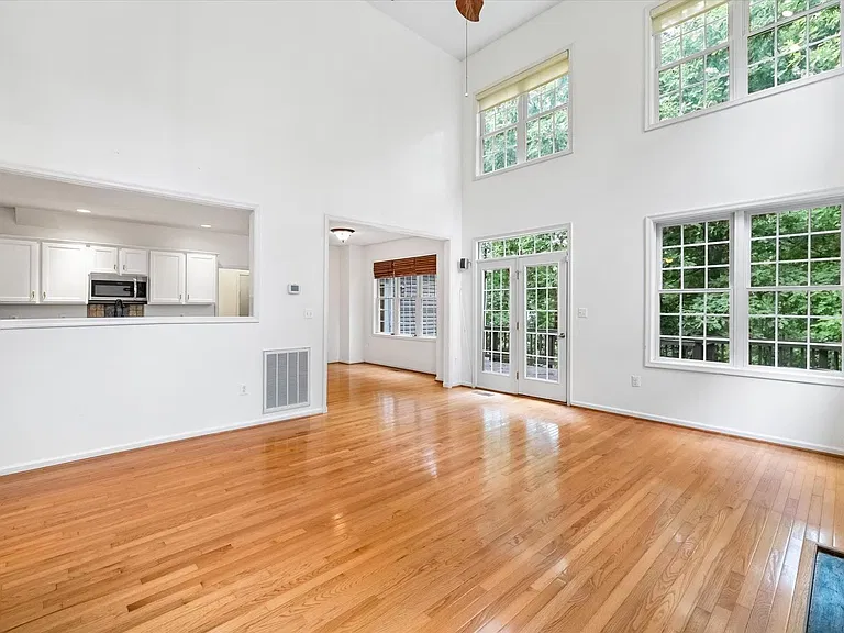 4107 Lakeview Pkwy — Photo 20