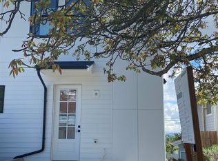 4404 37th Ave SW #B, Seattle, WA 98126