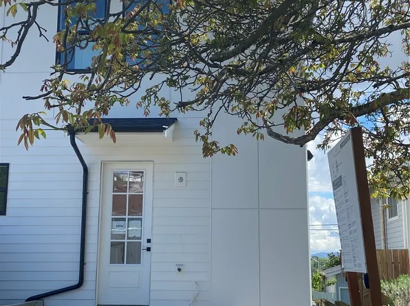 4404 37th Avenue SW #B, Seattle, WA 98126