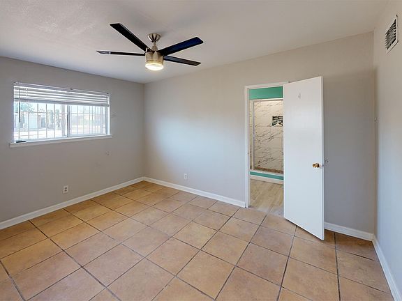 5th image of 5137 Yvette Ave