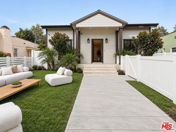 14153 Archwood St, Van Nuys, CA 91405