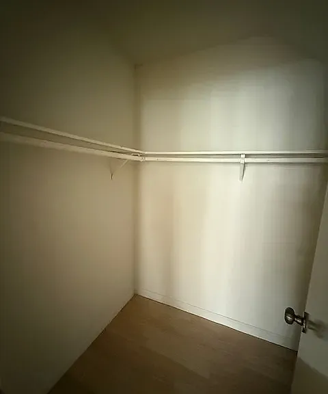 5210 Zelzah Ave. — Photo 12