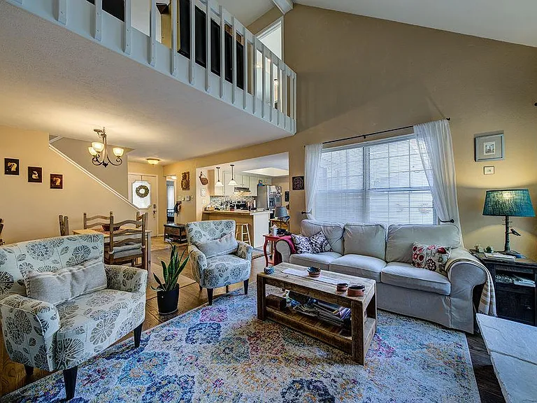434 Cobblestone Dr — Photo 5