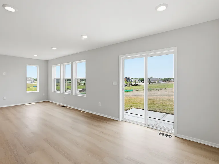 1424 SE Vantage Point Dr — Photo 6