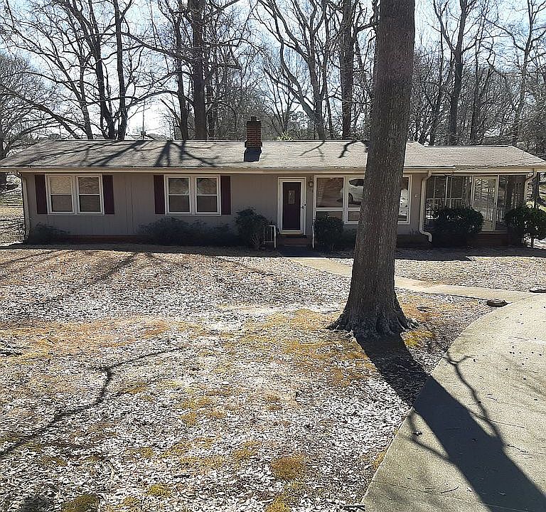 Front view S.Welcome Rd.    