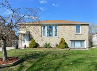 4702 Wesley Ter, Schiller Park, IL 60176