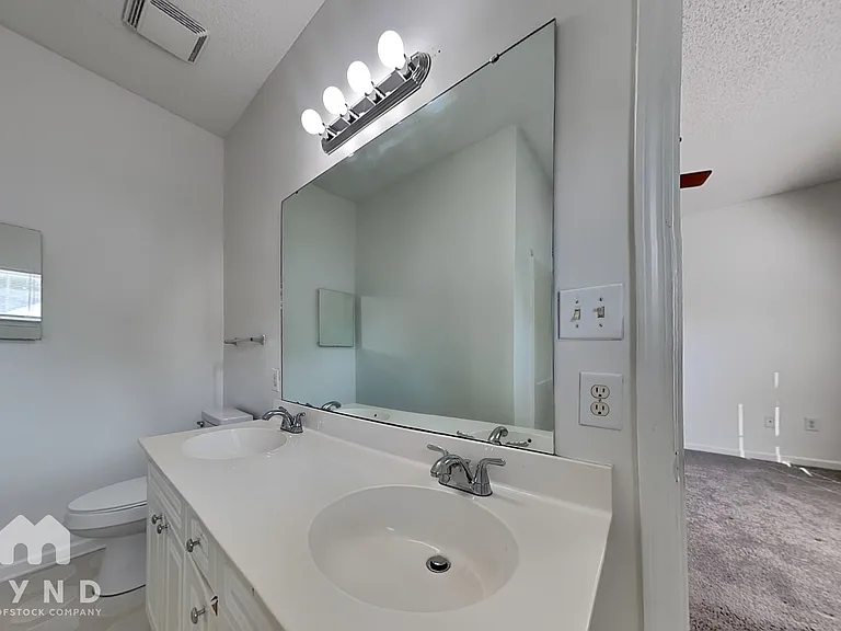 6325 Mallard View Ln — Photo 11