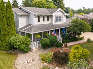 11830 Shady Pines Dr, Grand Ledge, MI 48837