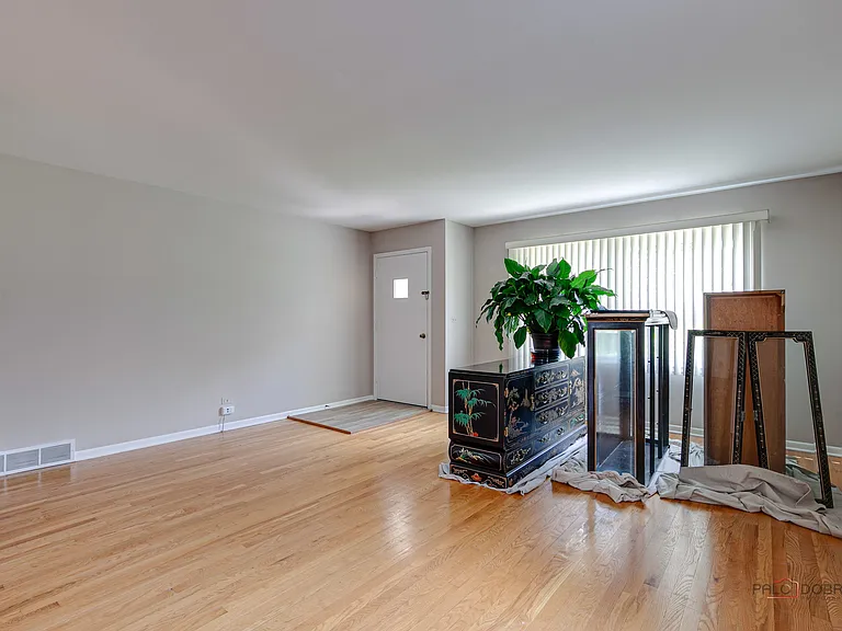 334 Euclid Ave — Photo 7