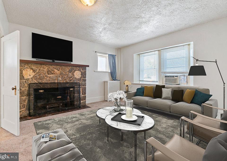 1st image of 502 S Main St APT 1A