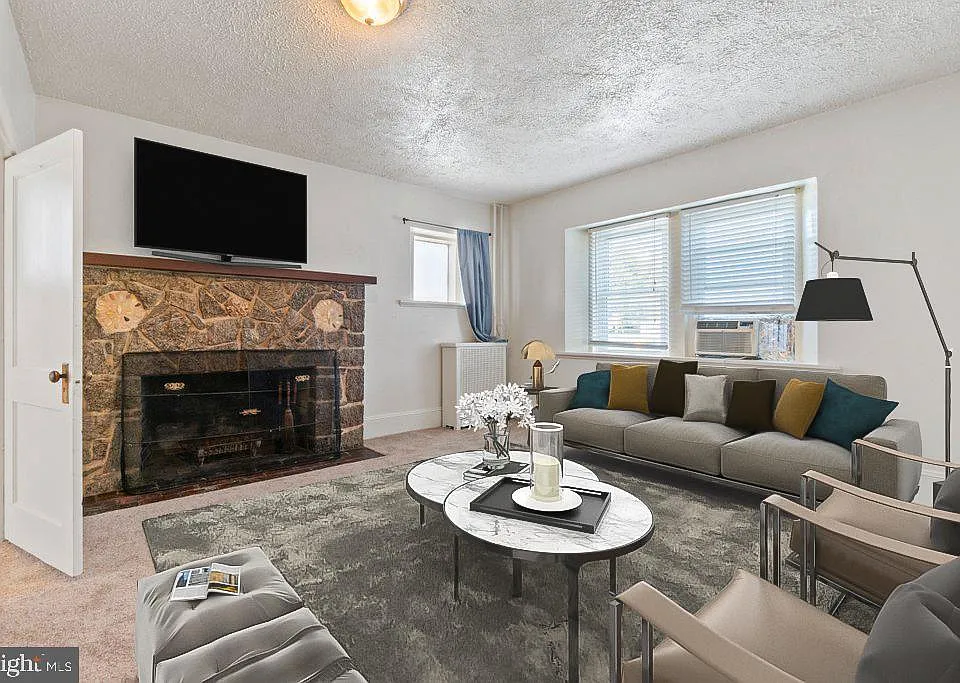 502 S Main St #1A