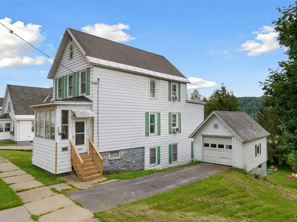 209 Loomis St, Little Falls, NY 13365