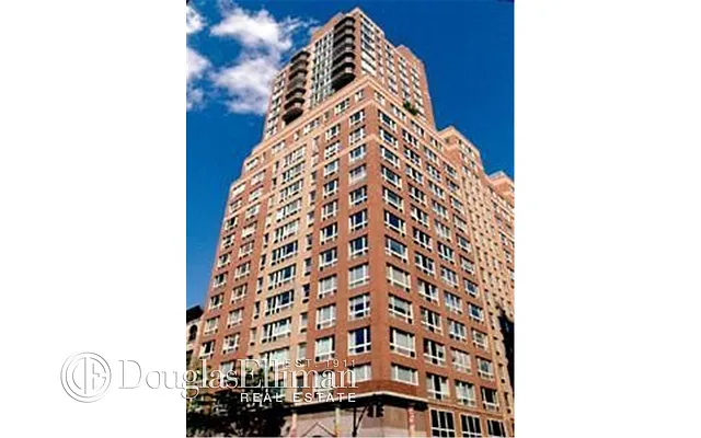 Rented by Douglas Elliman | media 7