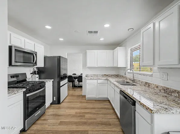 3230 W Via Santa Dorotea, Tucson, AZ 85746