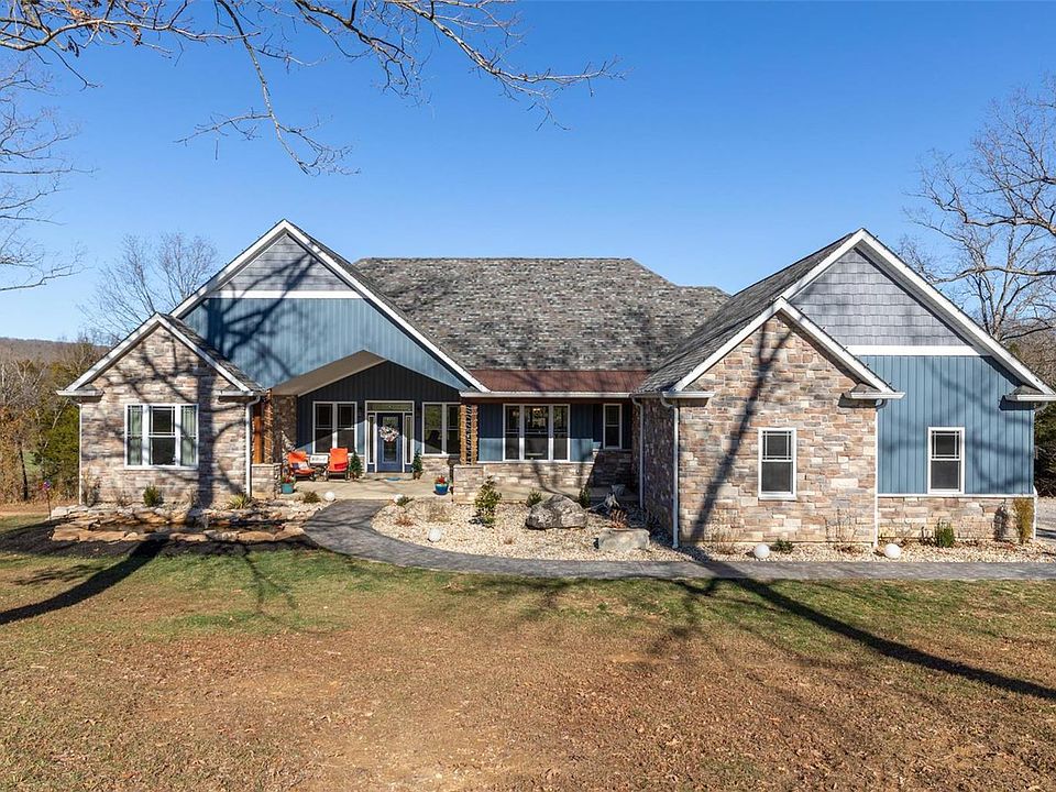 1st image of 200 Anna Clara Ct