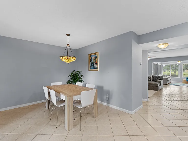 4838 Huron Dr — Photo 11