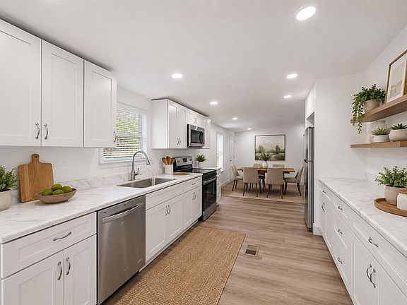 4th image of 7904 CADILLAC AVENUE