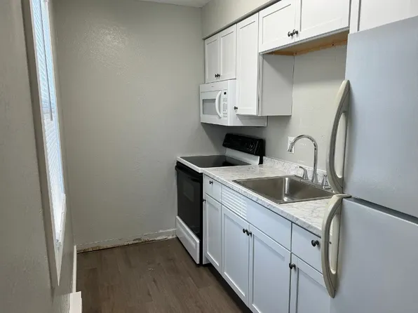 2209 Woodland Dr #3, Dubuque, IA 52002