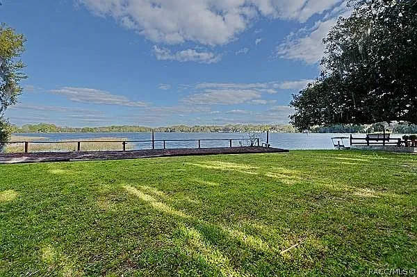 426 Ella Ave — Photo 20