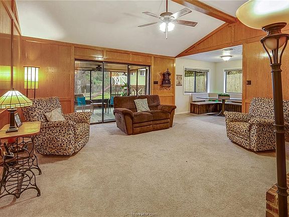 3rd image of 2810 Wilderness Dr S
