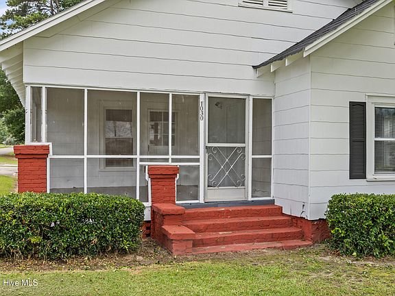4th image of 1030 Rollins Street
