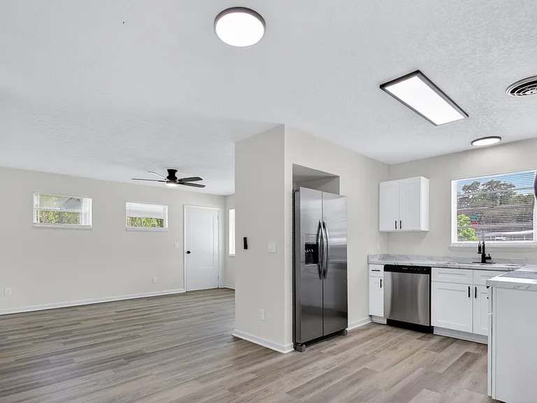 2149 Corot Dr — Photo 20