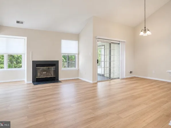 382 Andover Pl, Trenton, NJ 08691