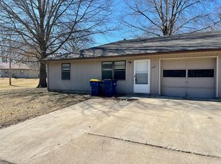 1221 Pine St #1225, Eudora, KS 66025