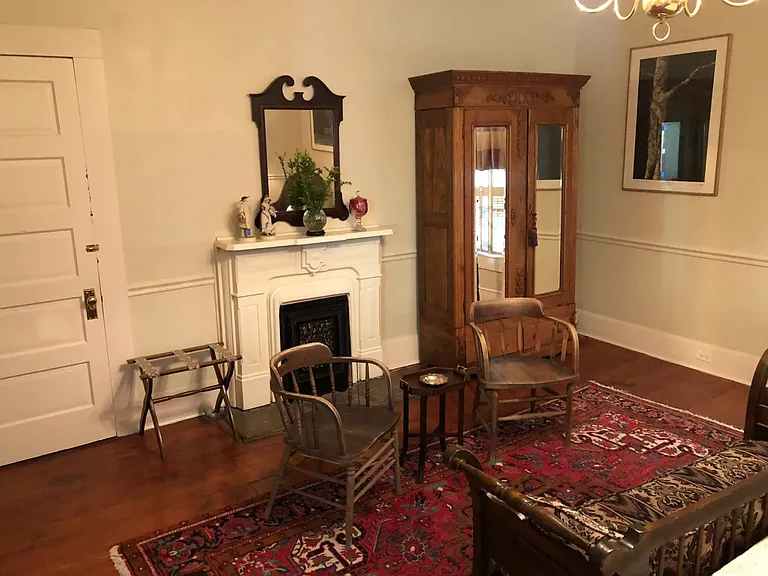 824 University Ave — Photo 27