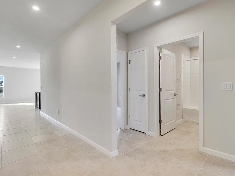 15404 SW American St — Photo 20