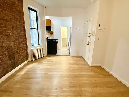 Rented by JM Preston Properties LLC | media 28