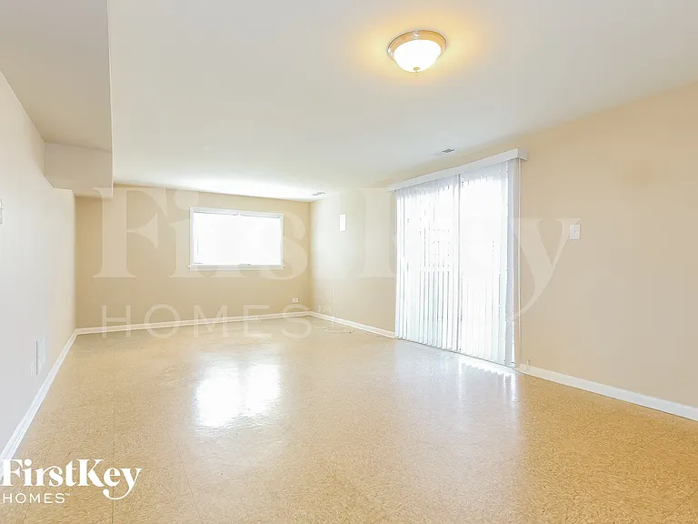4302 Applewood Ln — Photo 6