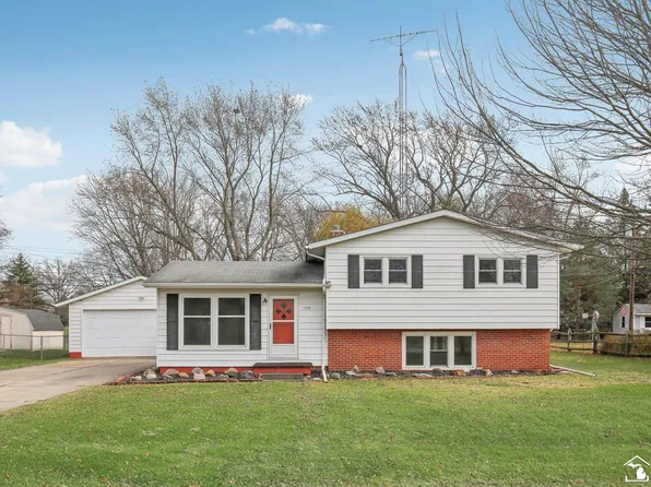 1716 Roman Dr, Monroe, MI 48162