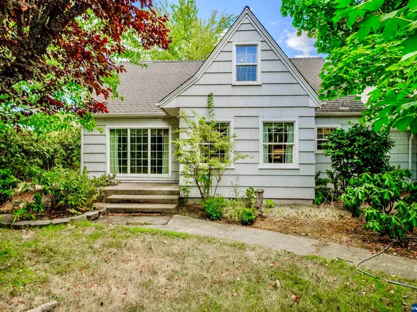 2905 SE 3rd St, Corvallis, OR 97333