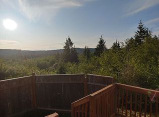 3251 Sanderling Dr, Hoquiam, WA 98550