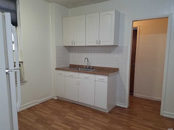 5th image of 149-18 41st Ave #3B