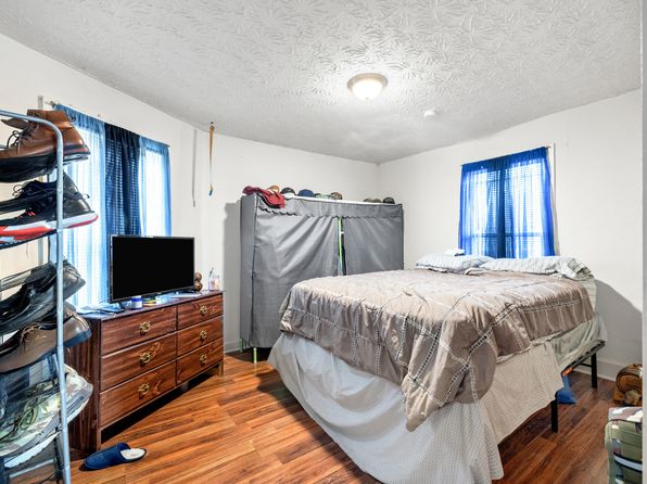 lexington-kentucky-446756855 picture