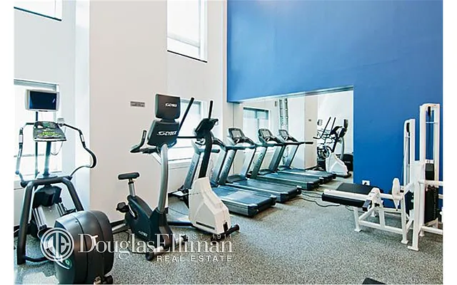 Sold by Douglas Elliman | media 25