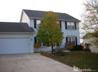 3830 Oxford Dr, Woodbury, MN 55125