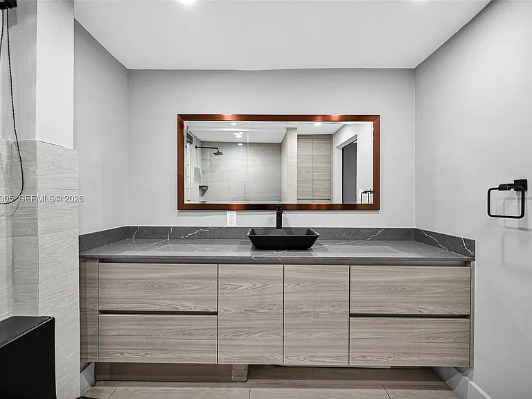 145 NE 49th St — Photo 57