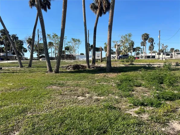 Fisherman Ln, Okeechobee, FL 34974