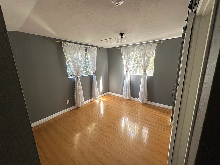 1416 1/2 Allison Ave — Photo 28