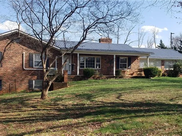 23381 Genito Rd, Amelia Court House, VA 23002