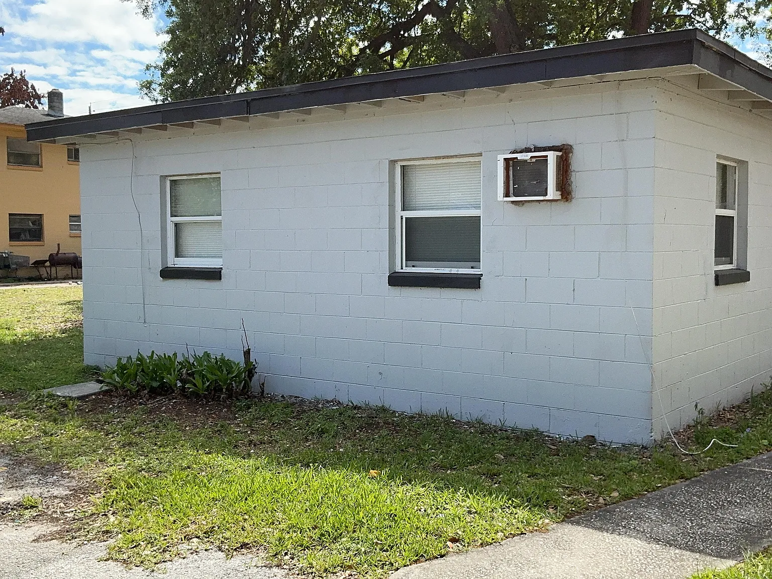 2 bed, 690 sqft, $1,350 — Photo 2