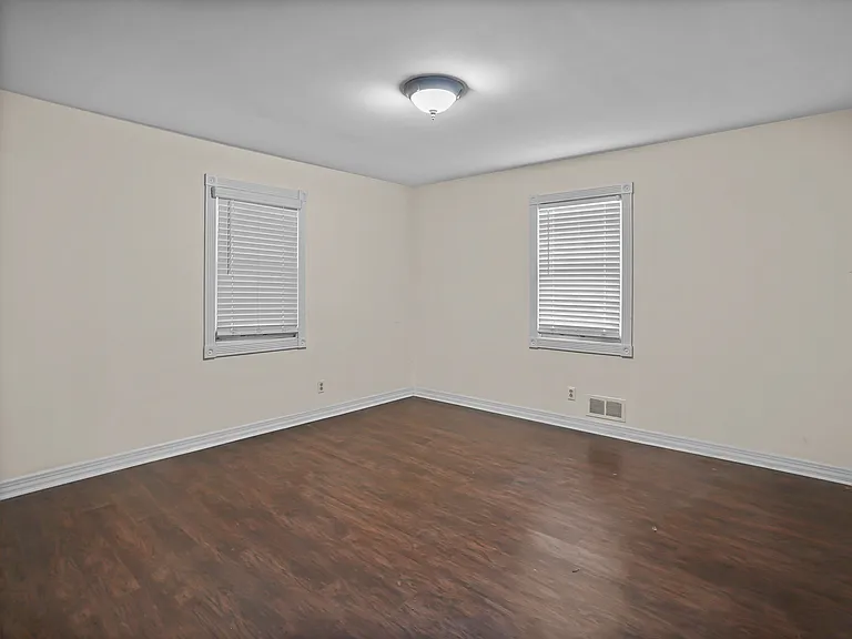 38 Carlson Ct — Photo 9